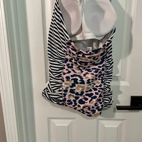 LIME RICKI Tankini - Picture 5 of 11